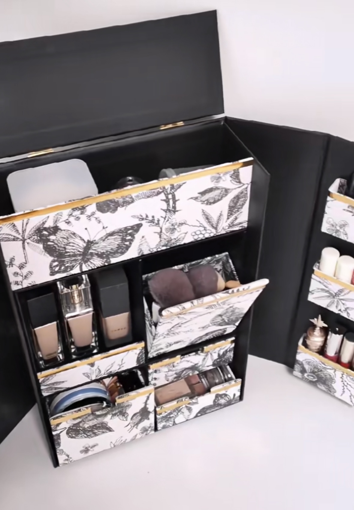 Unboxing, μην χάνετε! Δώστε στο κουτί συσκευασίας μια 