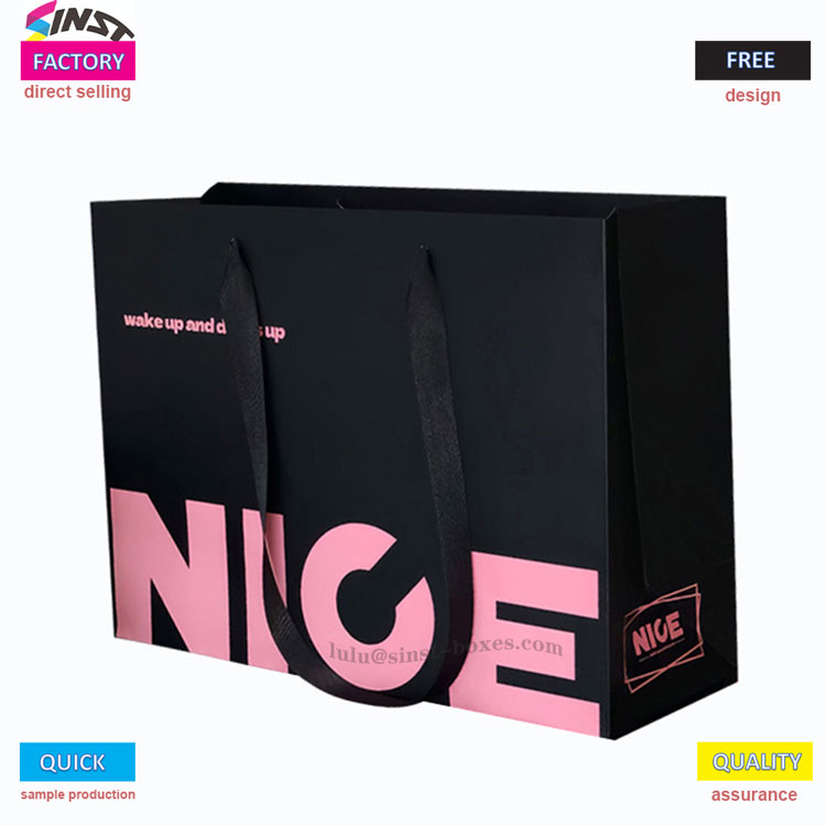 Χαρτί τσάντα ρούχων